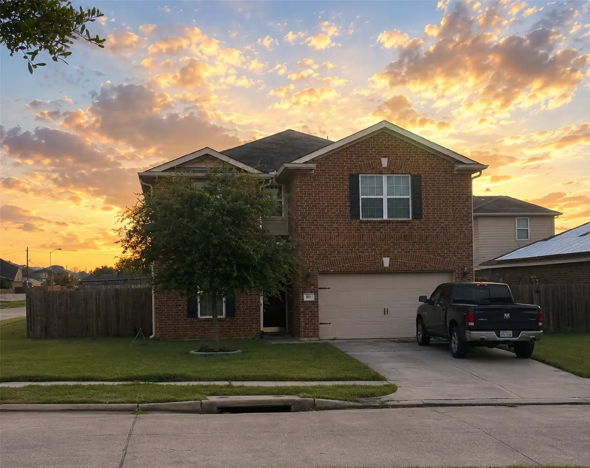 111 Golden Eagle Court, La Marque, TX 77568 - #1