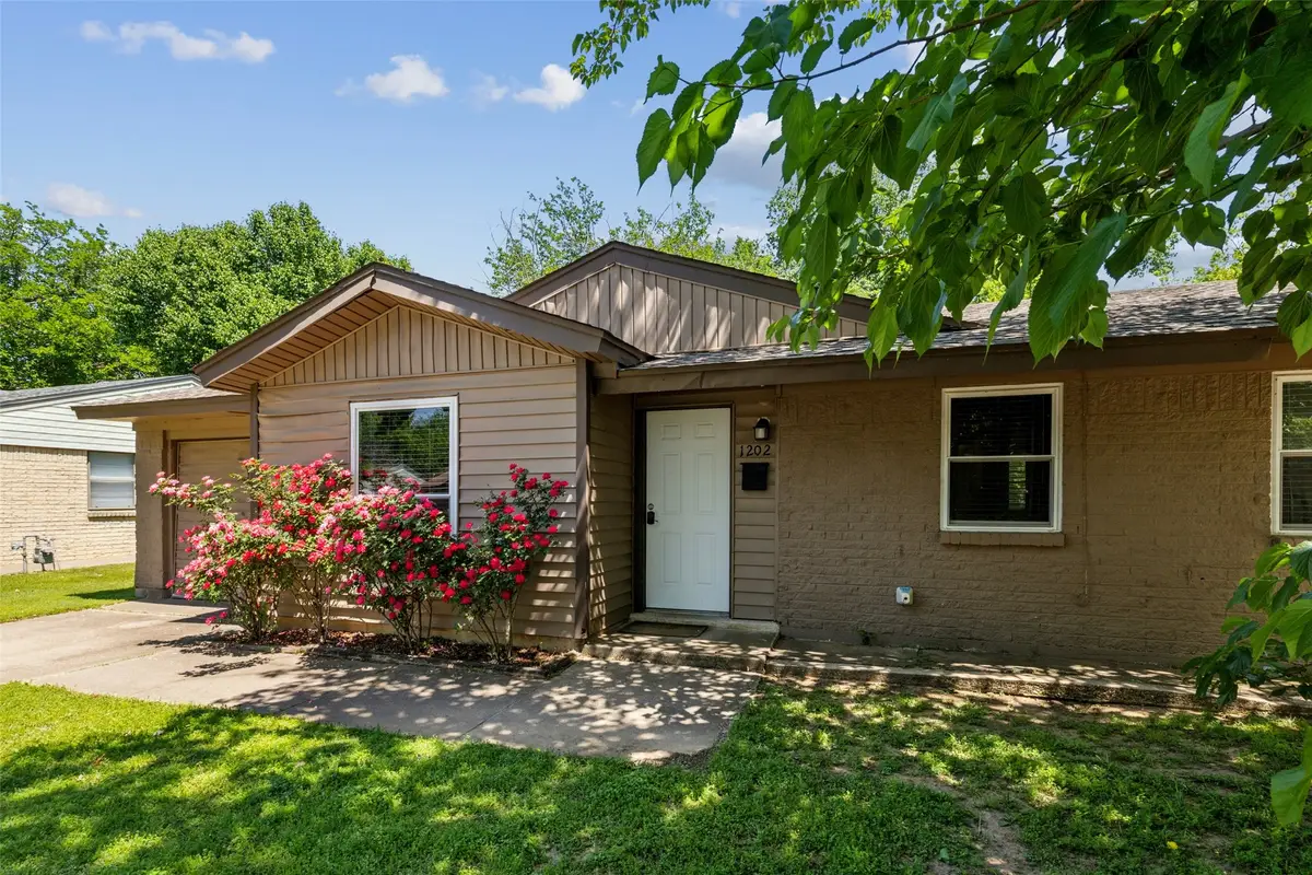 1202 Johns Drive, Euless, TX 76039 - #1
