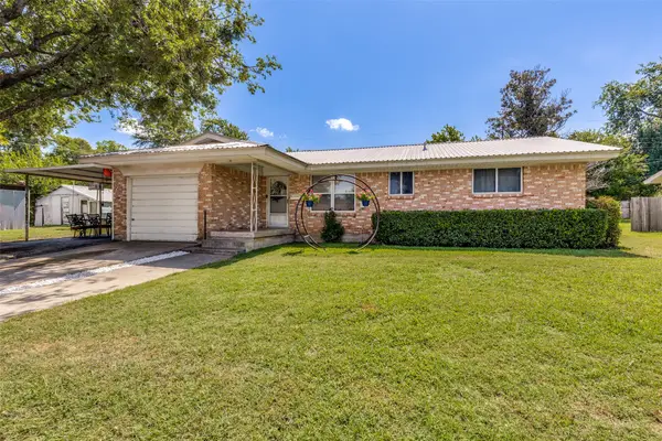 401 S Vick Street, Decatur, TX 76234