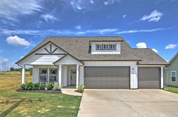 7206 Treaty Oaks Boulevard, Granbury, TX 76048