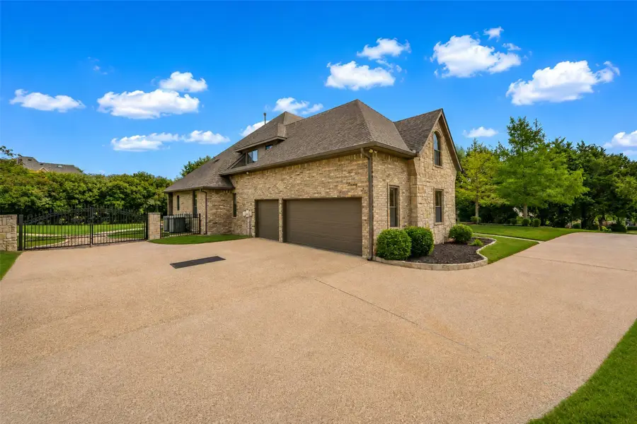 3908 Lakewood Heights Court, Fort Worth, TX 76179 - #2