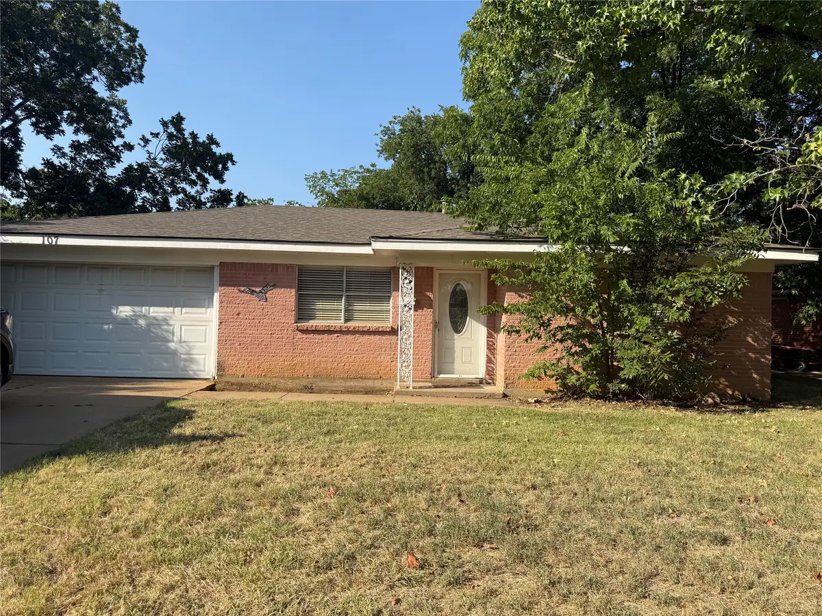107 SE Harris Street, Burleson, TX 76028 - #1