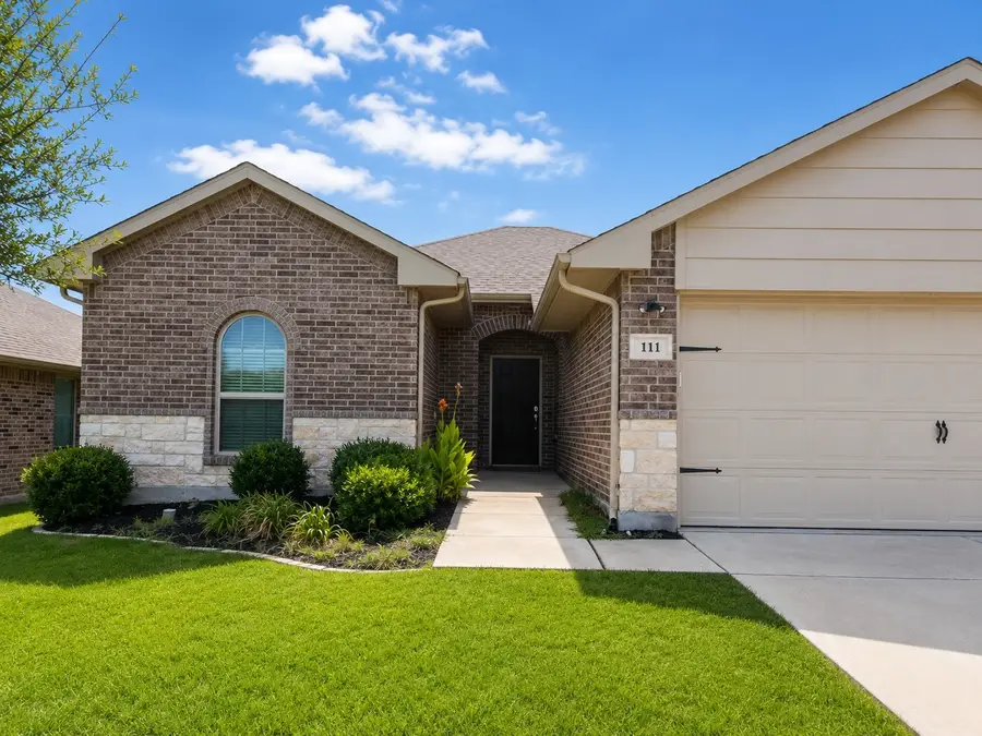 111 Dartmouth Avenue, Farmersville, TX 75442 - #2