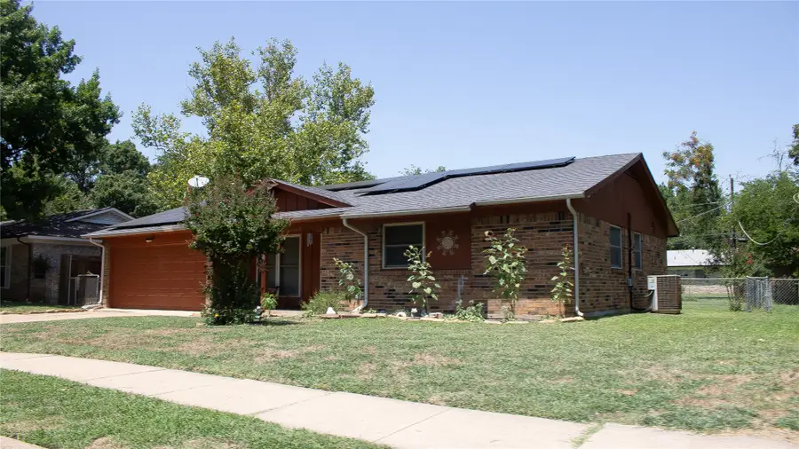 304 NW Suzanne Terrace, Burleson, TX 76028 - #3