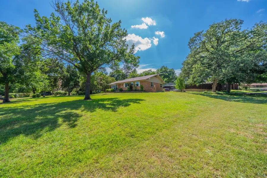 2233 Westfield Street, Grand Prairie, TX 75050 - #3