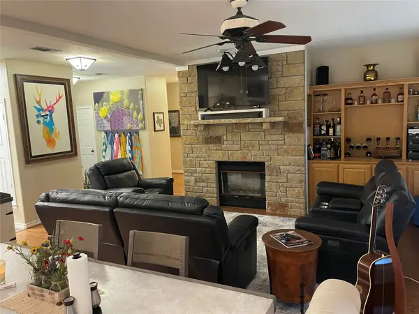1103 Eagle Point Circle, Graford, TX 76449