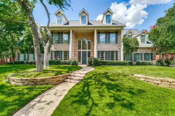 807 Ridgedale Court, Southlake, TX 76092