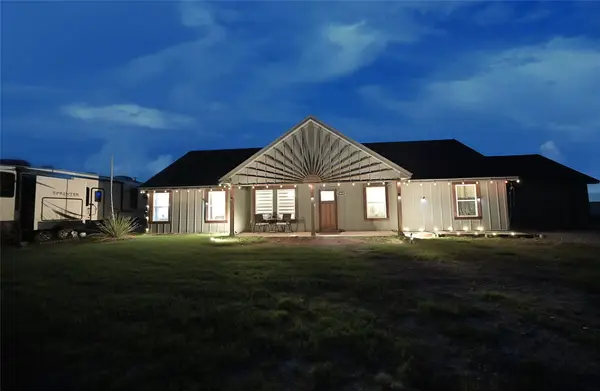 5000 Olivia Lucille Street, Azle, TX 76020