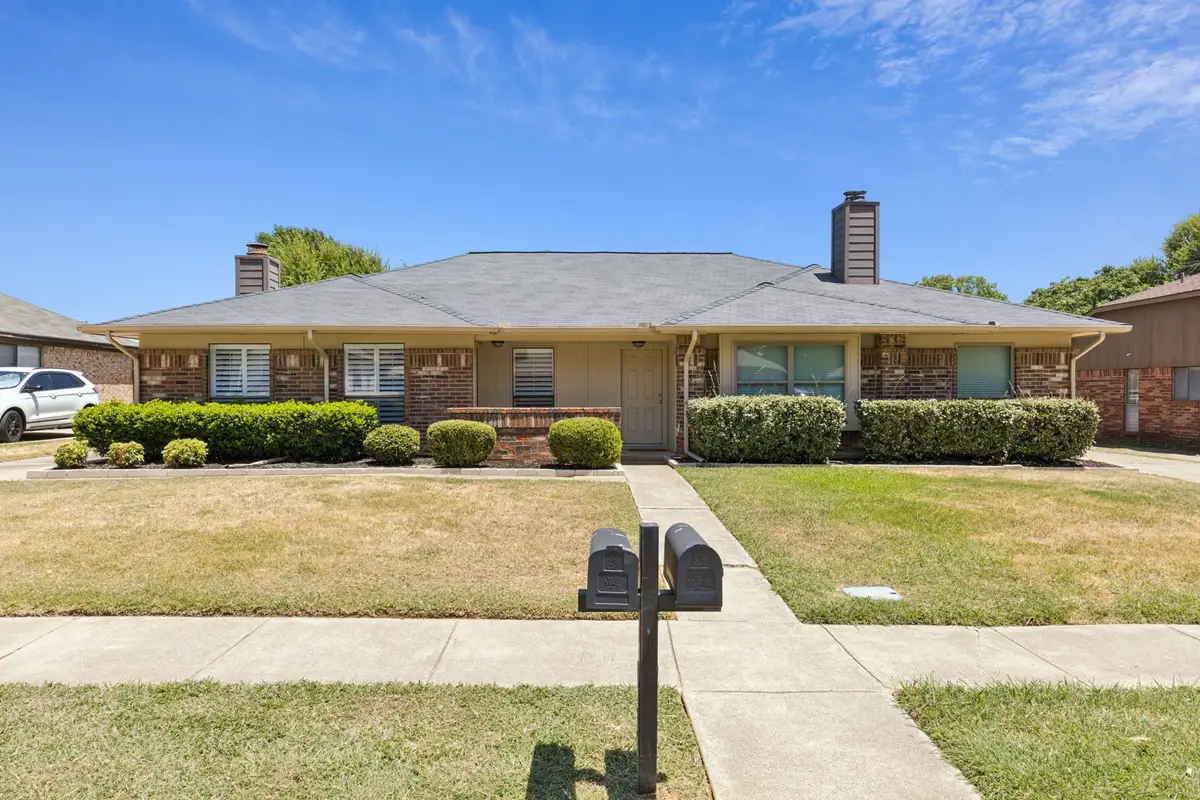 3002 Hilltop Drive, Euless, TX 76039 - #1