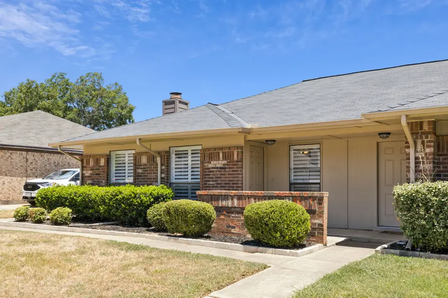3002 Hilltop Drive, Euless, TX 76039 - #3