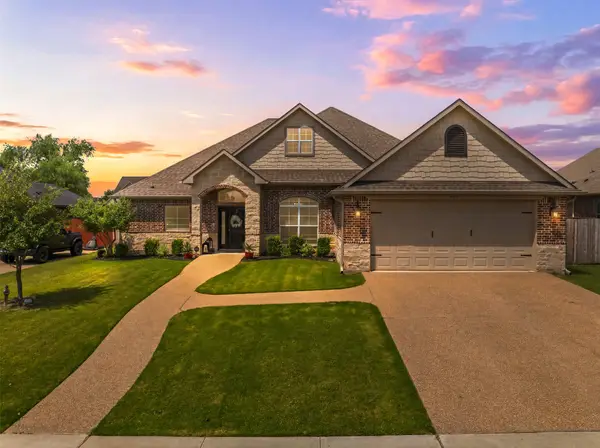386 Cavitt Court, Robinson, TX 76706