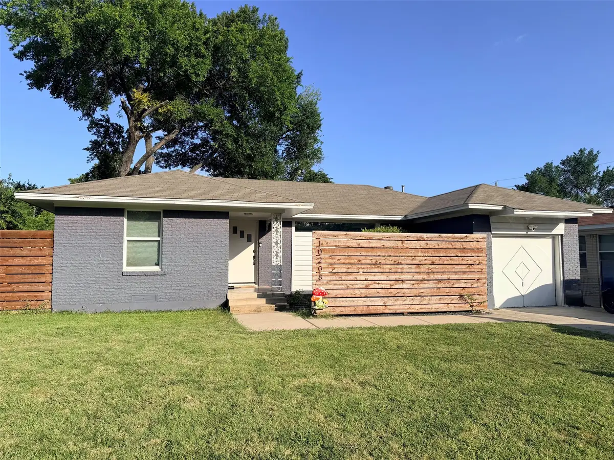 10208 San Lorenzo Drive, Dallas, TX 75228 - #1