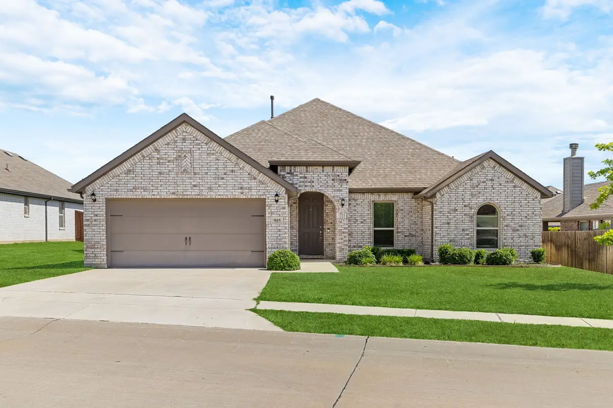 915 Timber Ridge Drive, Justin, TX 76247 - #1