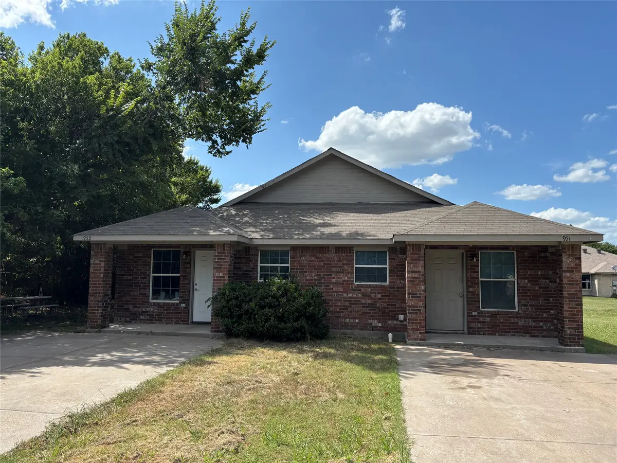 951 W Elm Street, Stephenville, TX 76401 - #1