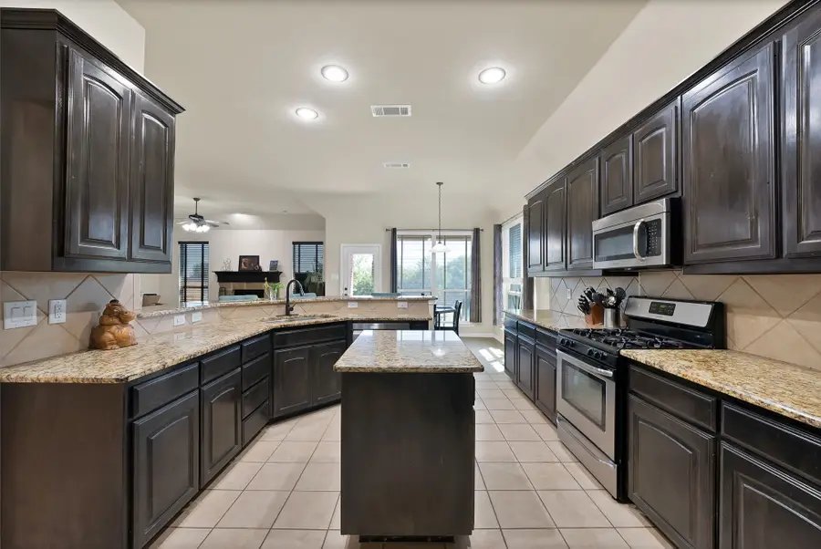 7256 Lake Country Drive, Fort Worth, TX 76179 - #3