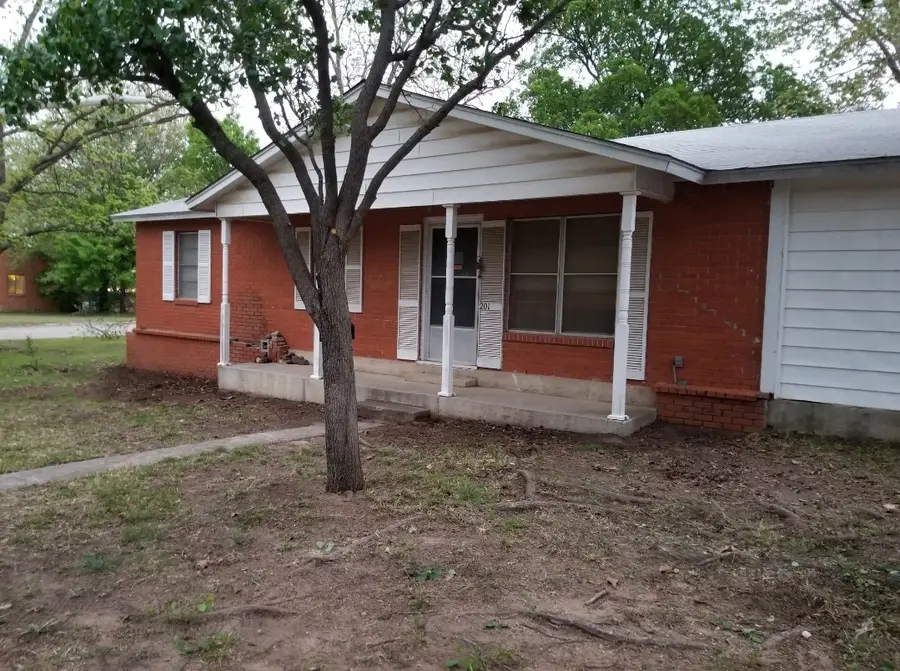 201 Hillcrest Drive, Nocona, TX 76255 - #2