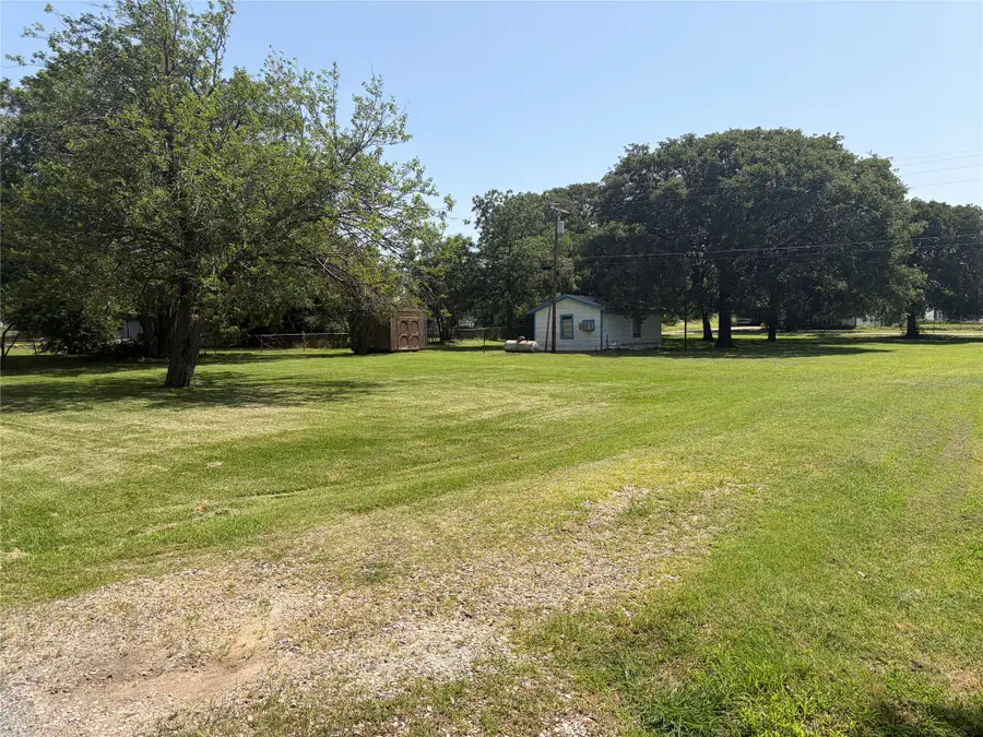 70 Seminole Drive, Gordonville, TX 76245 - #3