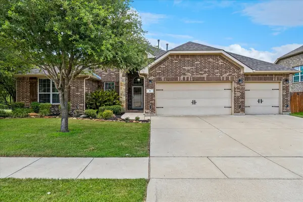 8 Duskview Lane, Edgecliff Village, TX 76134