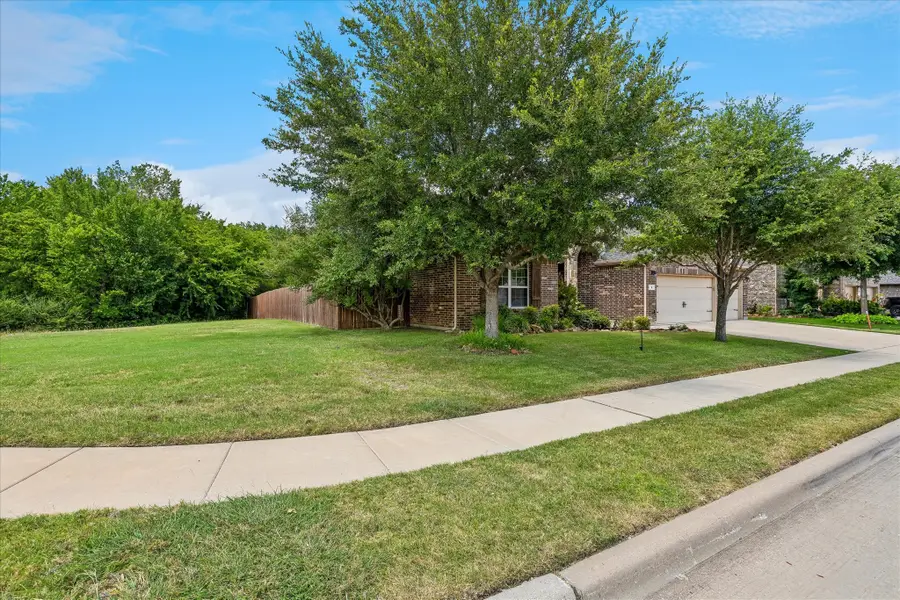 8 Duskview Lane, Edgecliff Village, TX 76134 - #2