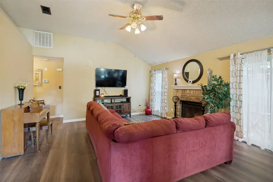 5210 Rowcrop Drive, Arlington, TX 76017 - #2