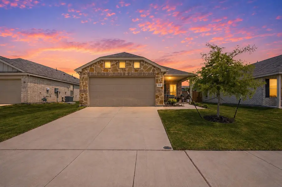 1028 Naranjos Drive, Fort Worth, TX 76052 - #2