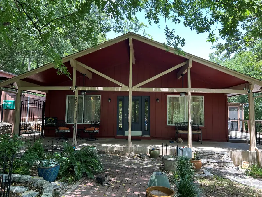2546 Rockcliff Court, Granbury, TX 76048 - #2