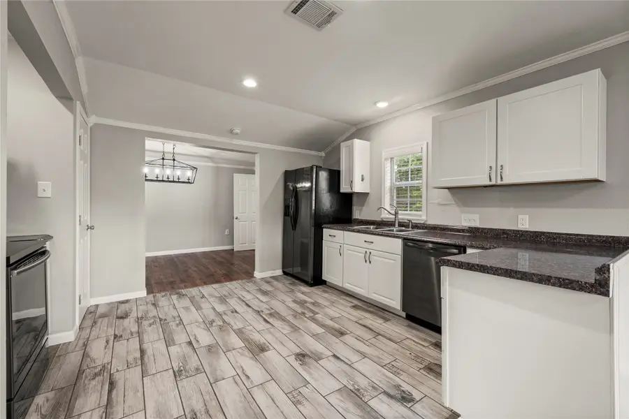 1305 S Robinson Drive, Robinson, TX 76706 - #3