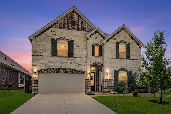5200 Bradford Green Trail, Flower Mound, TX 75028