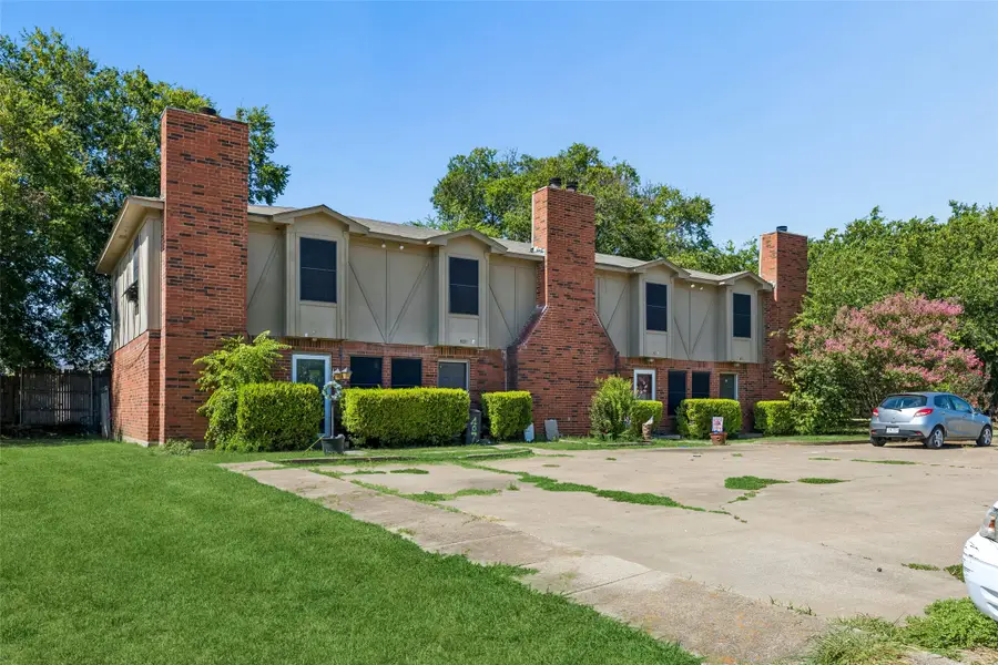 405 Cambridge Drive, Saginaw, TX 76179 - #3