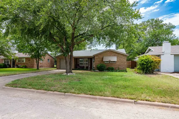 909 S Anson, Stamford, TX 79553