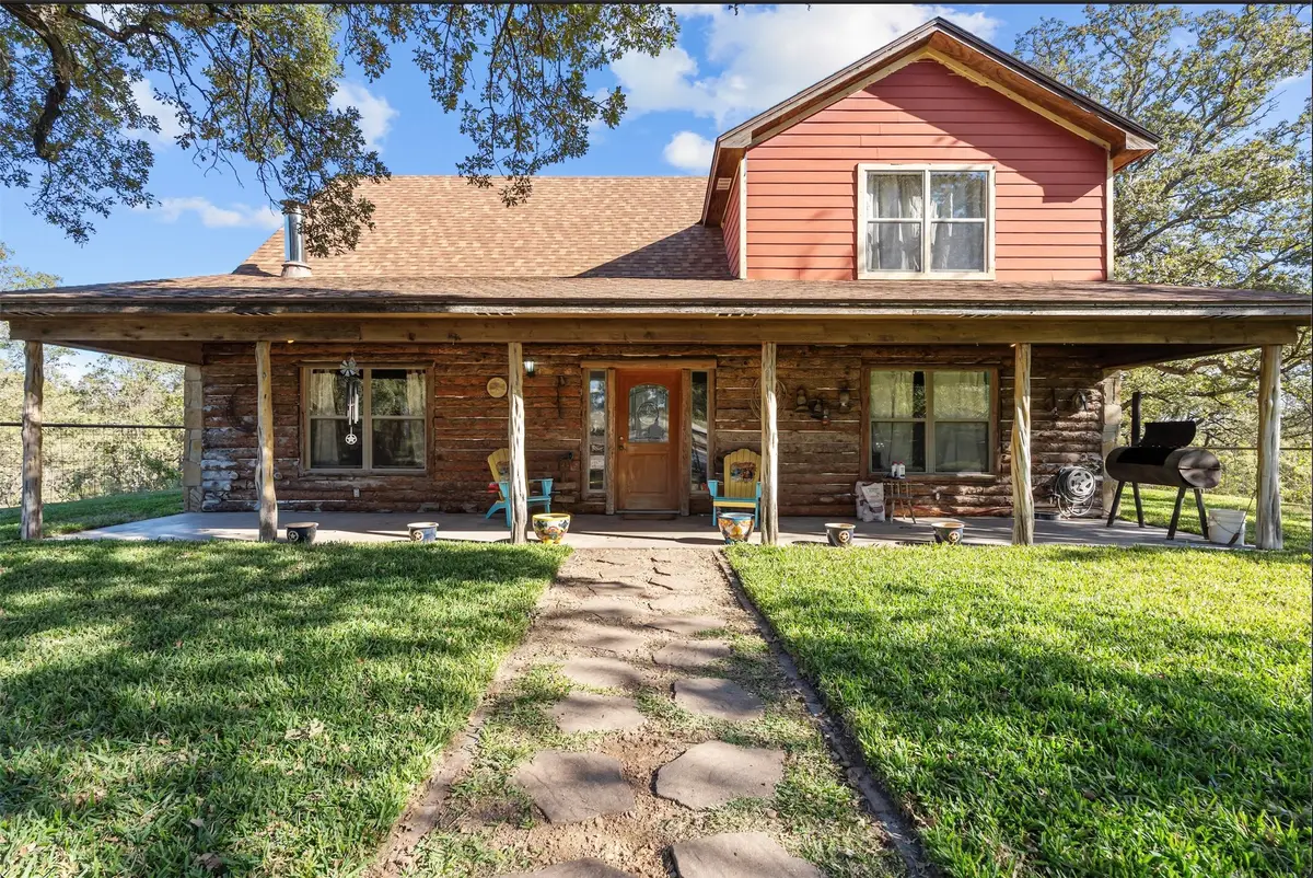 262 N Cheyenne Trail, Springtown, TX 76082 - #1