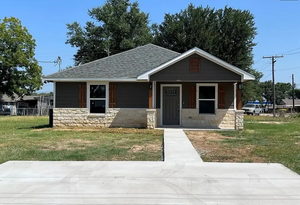 709 W Evans Street, Hearne, TX 77859 - #1