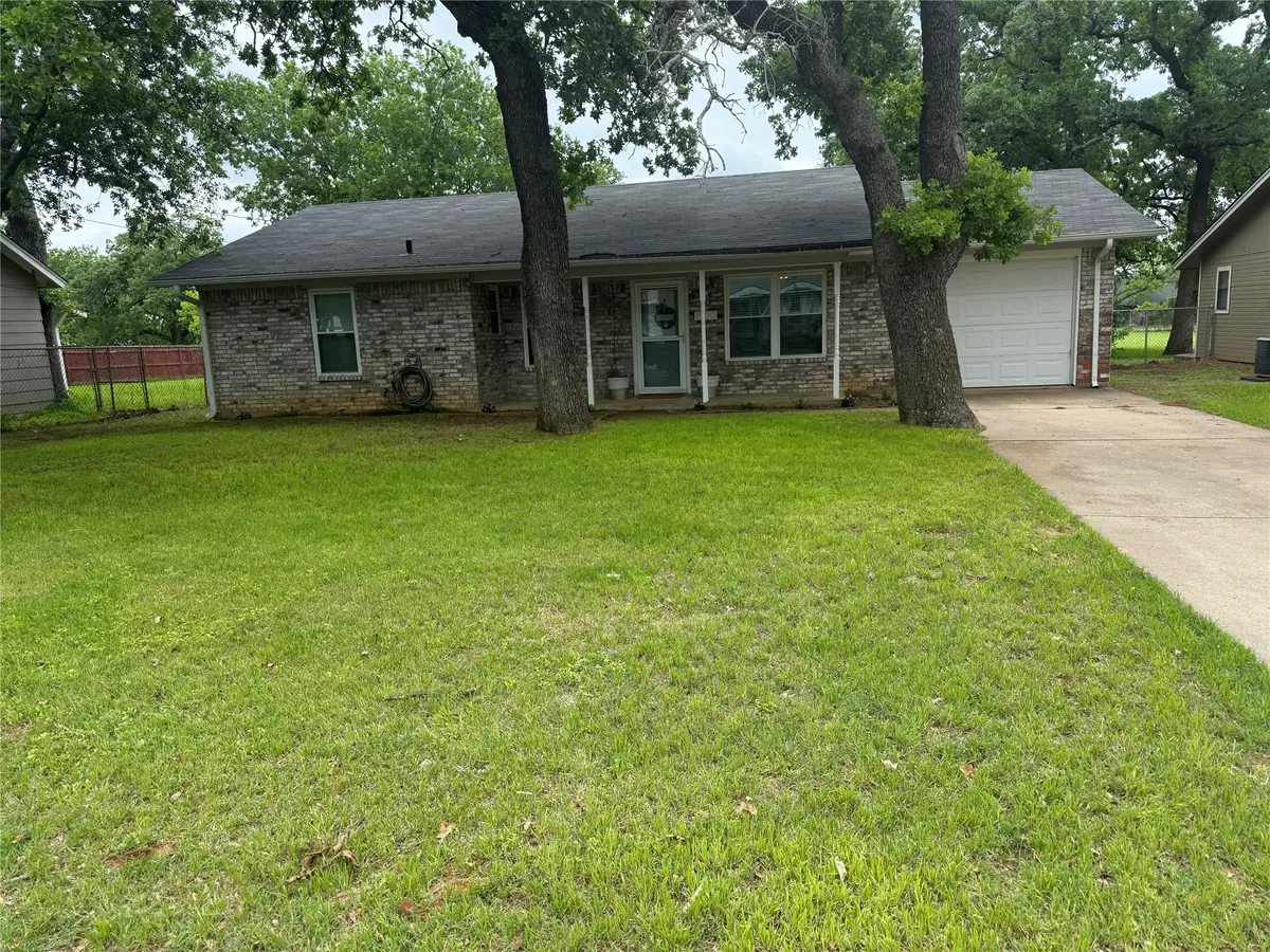 1530 W Groesbeck Street, Stephenville, TX 76401 - #1