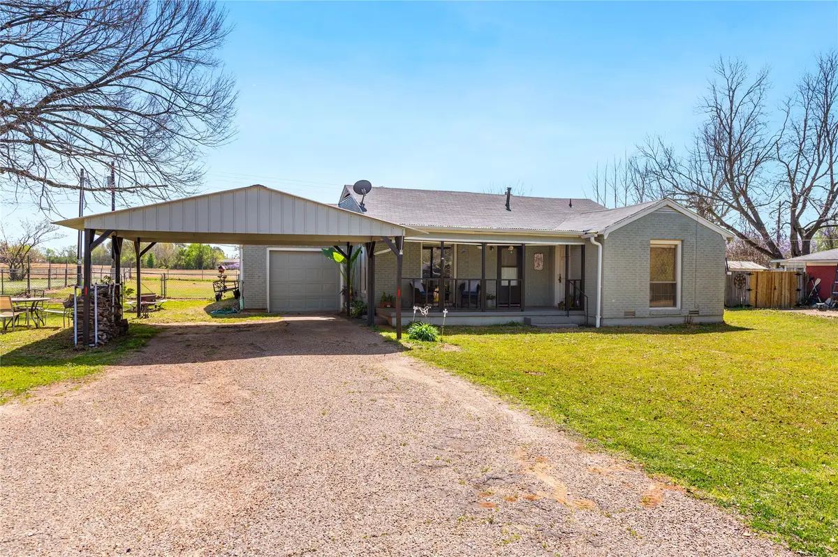 813 N Winnsboro Street, Quitman, TX 75783 - #1