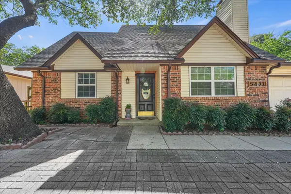 5431 Kings Manor Drive, Lake Dallas, TX 75065