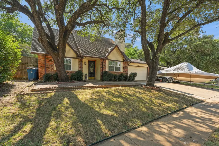5431 Kings Manor Drive, Lake Dallas, TX 75065 - #2