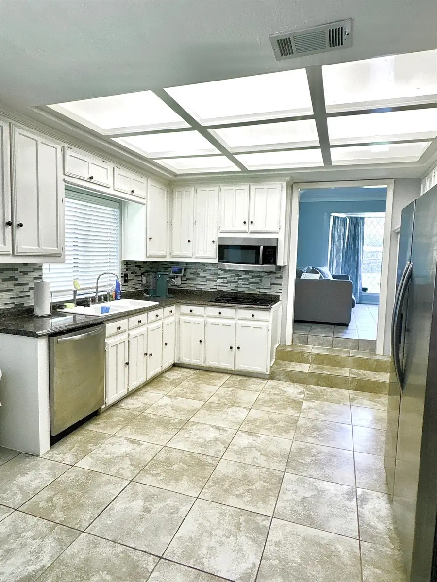 1525 Palm Valley Drive, Garland, TX 75043 - #2