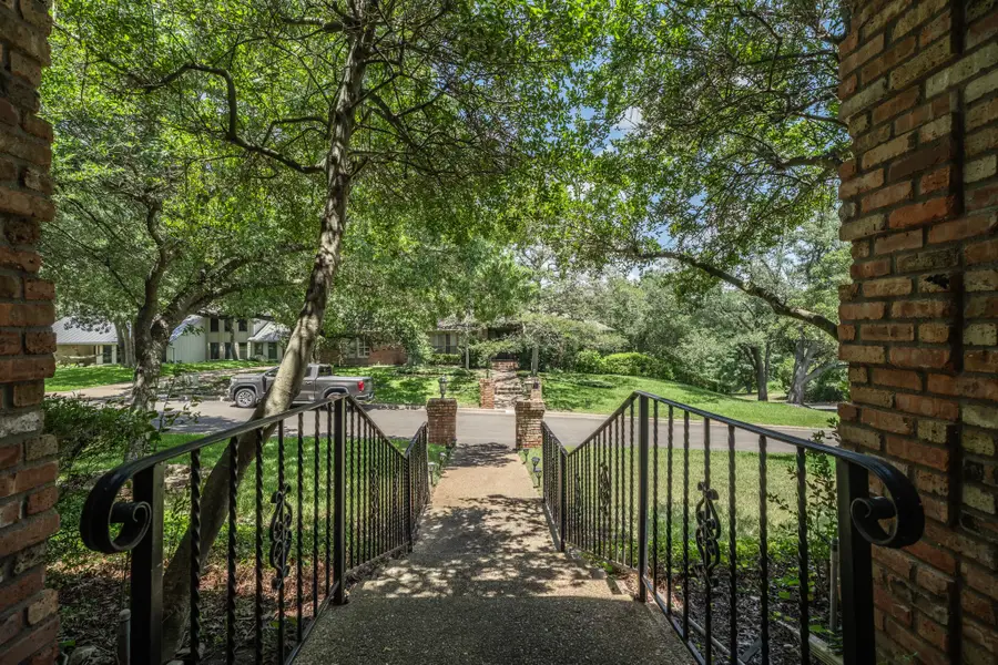 10000 Stony Point Drive, Woodway, TX 76712 - #3