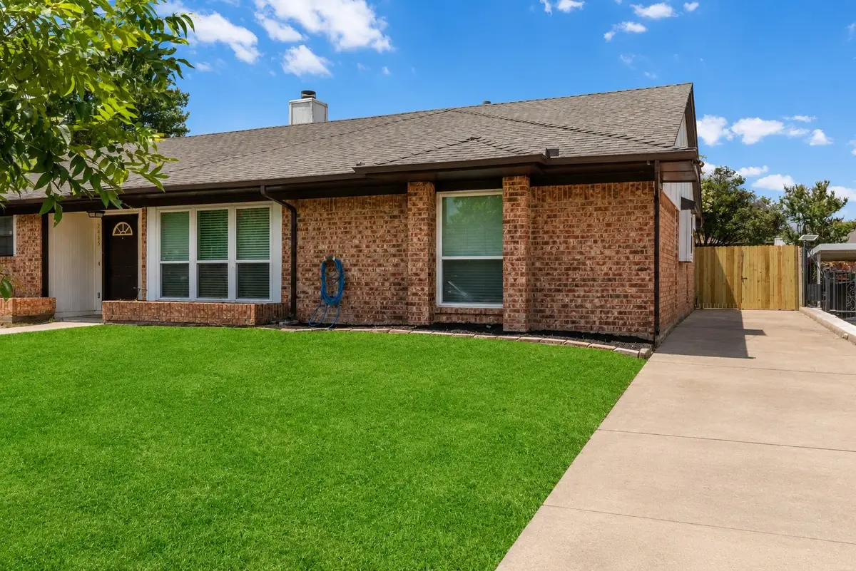 2429 Chestnut Way, Bedford, TX 76022 - #1