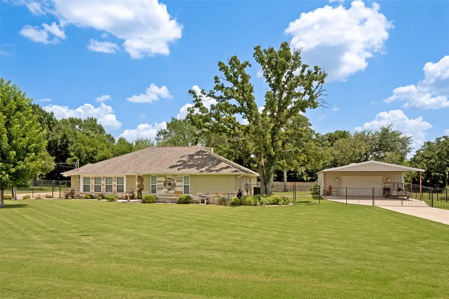 112 Towering Oaks Court, Burleson, TX 76028 - #3