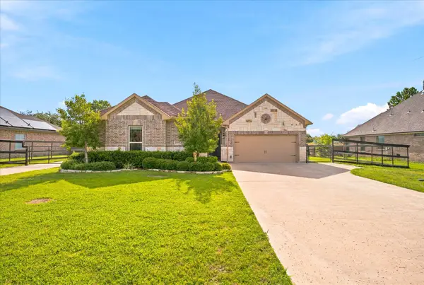 11215 Mason Drive, Lavon, TX 75166