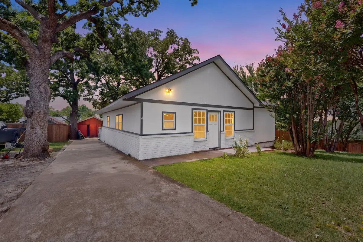 908 W Heron Street, Denison, TX 75020 - #1