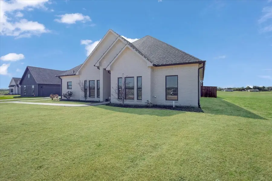 6514 Old Clarksville Road, Reno, TX 75462 - #2