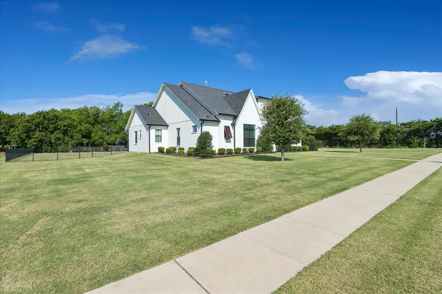 101 Orchard Acres Court, Ennis, TX 75119 - #2