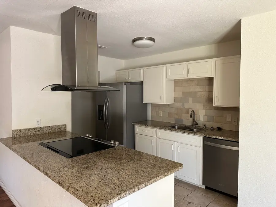 702 Meadowview Drive, Mansfield, TX 76063 - #2