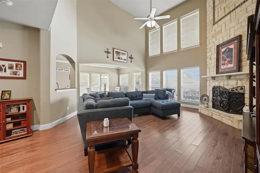 4501 Woodcrest Lane, Mansfield, TX 76063 - #2