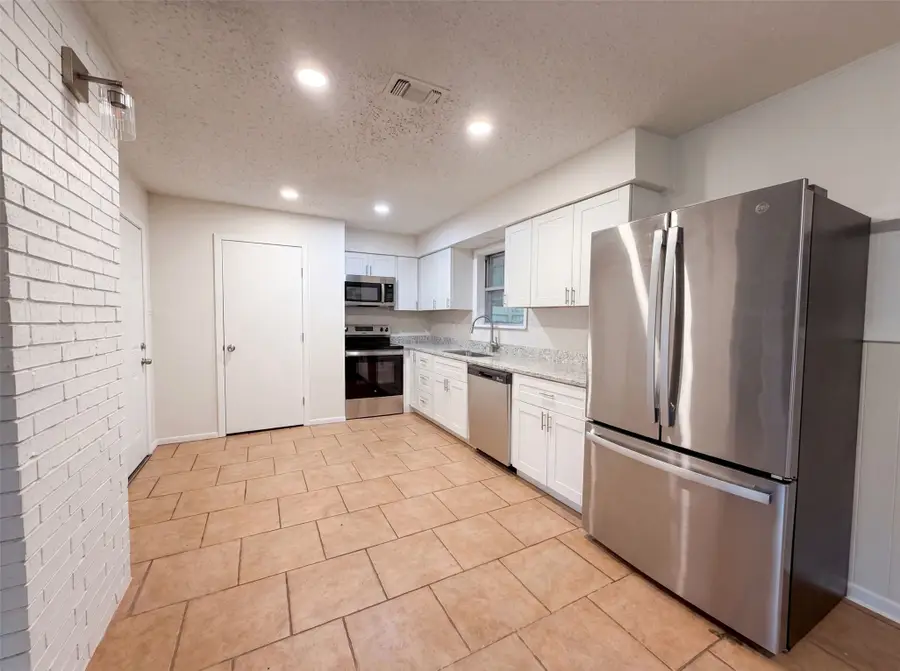 437 Denison Drive, Pottsboro, TX 75076 - #2