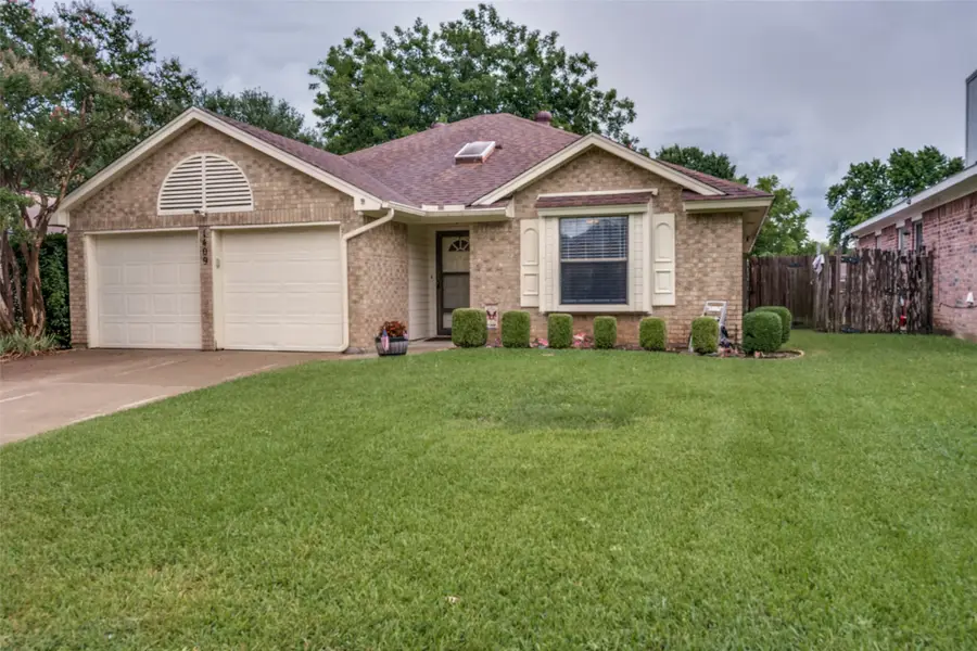 1409 Lincolnshire Way, Fort Worth, TX 76134 - #2
