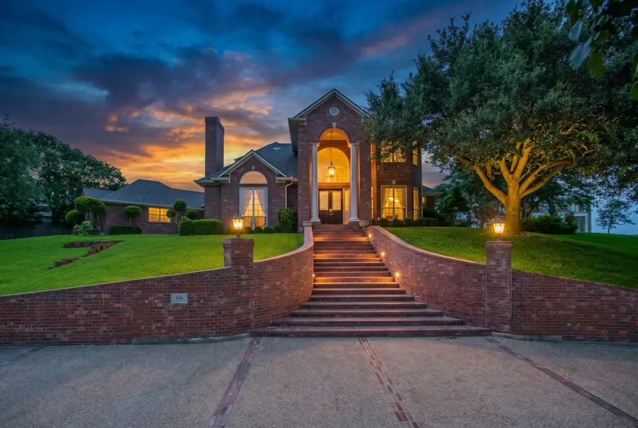 806 Forest Oaks Circle, Woodway, TX 76712 - #2