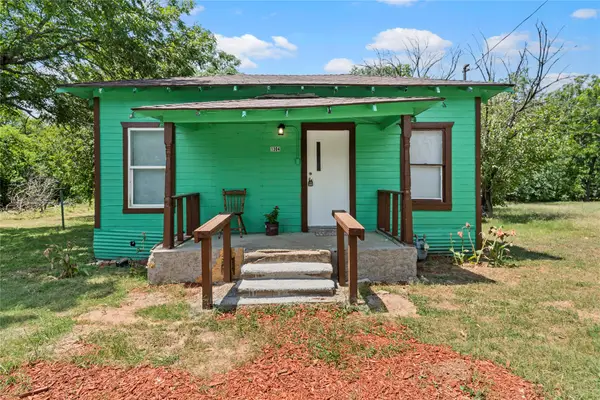 1304 E Clay Street, Waco, TX 76704